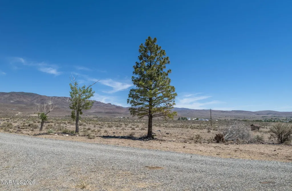 11255 Stallion Springs Stagecoach NV 89429