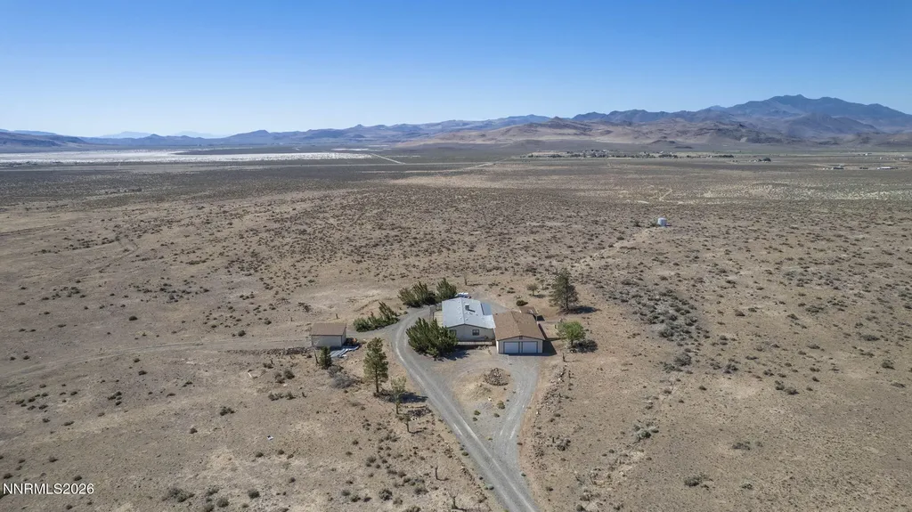 11255 Stallion Springs Stagecoach NV 89429