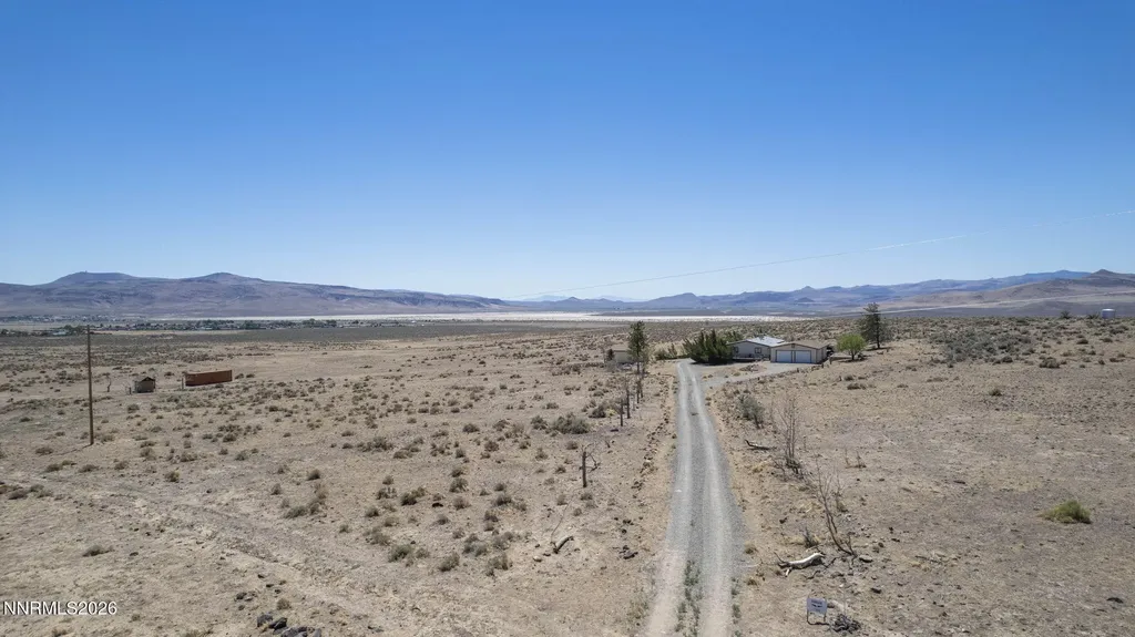 11255 Stallion Springs Stagecoach NV 89429