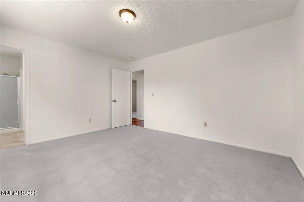 2212 Sycamore Glen Sparks NV 89434