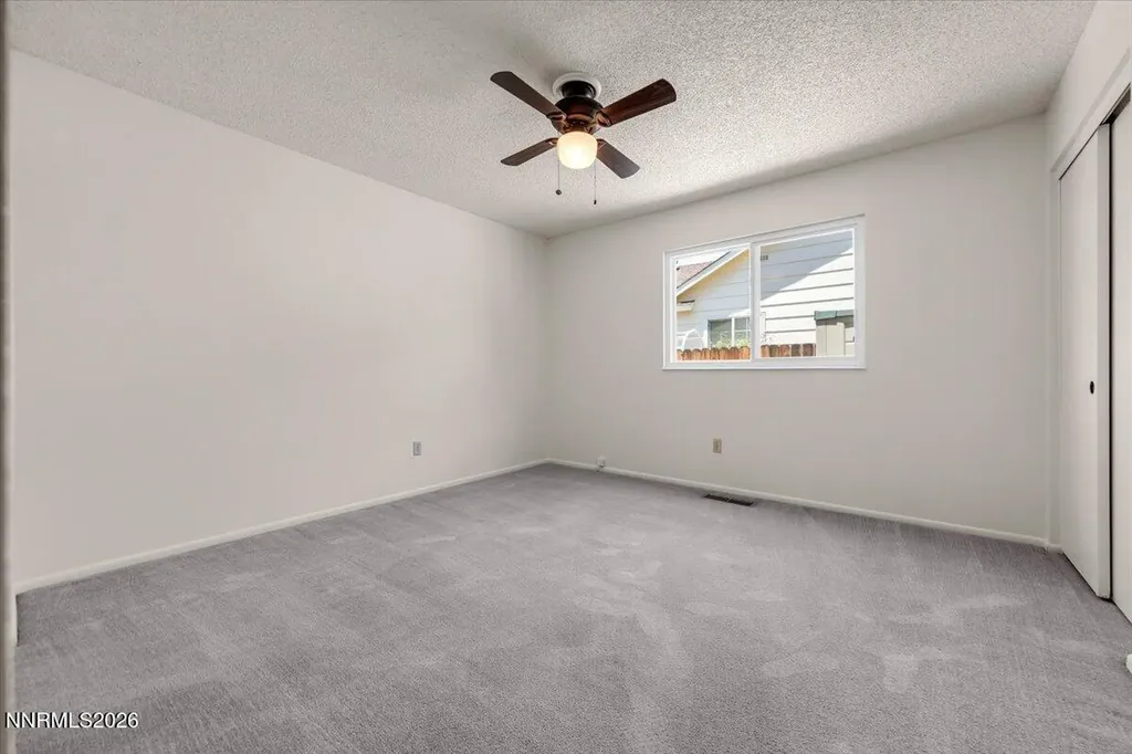 2212 Sycamore Glen Sparks NV 89434