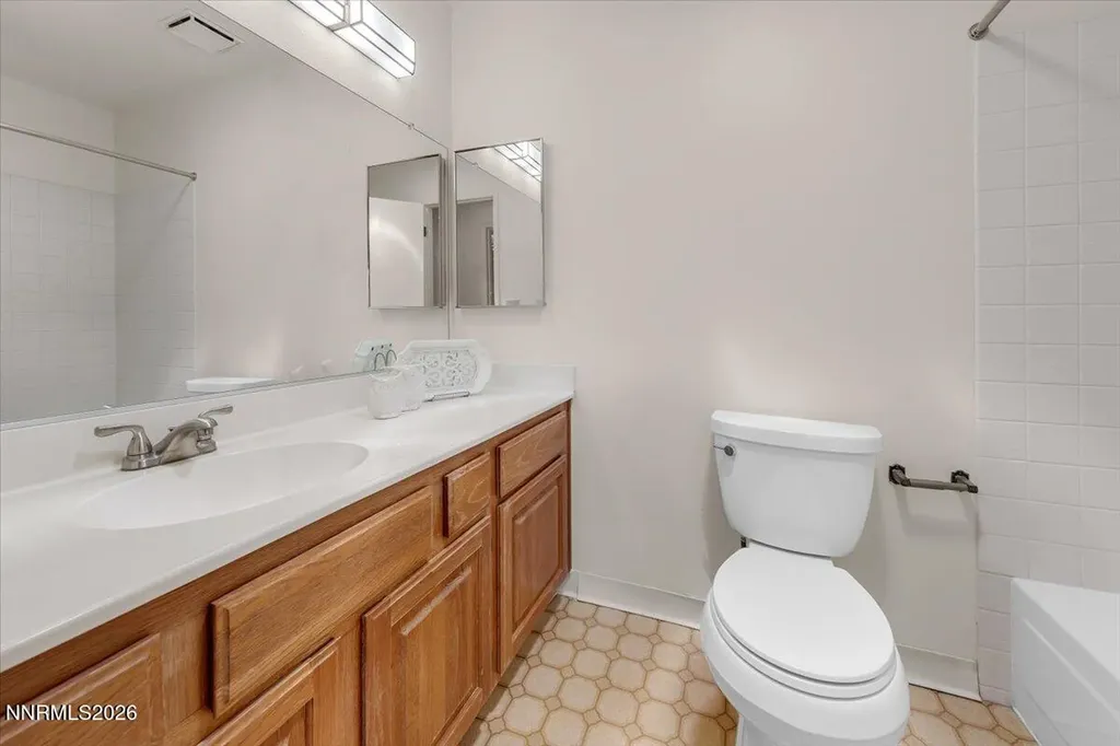 2212 Sycamore Glen Sparks NV 89434