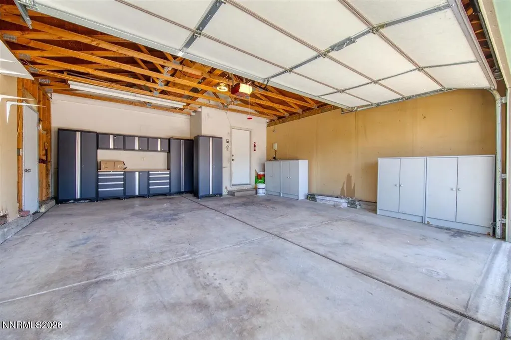 2212 Sycamore Glen Sparks NV 89434