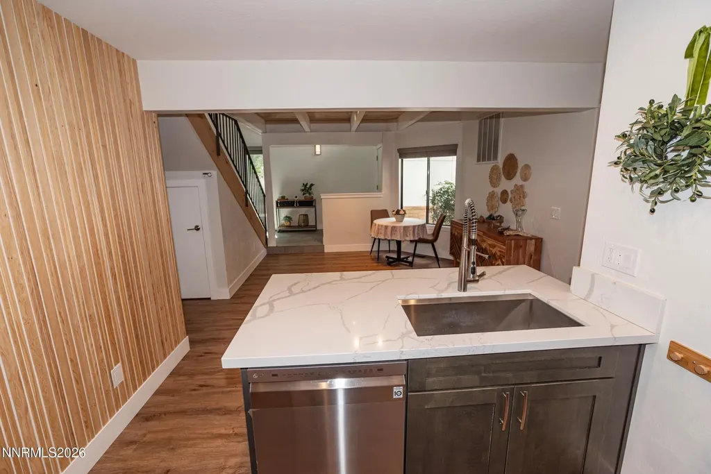 460 Shady Lane Reno NV 89509