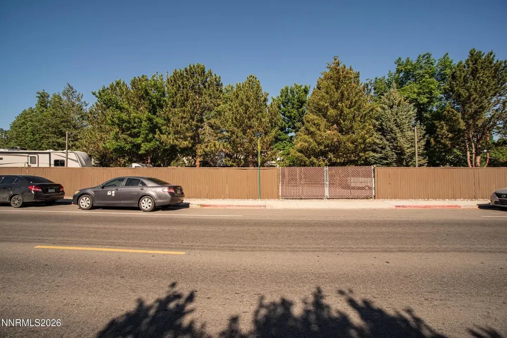 460 Shady Lane Reno NV 89509