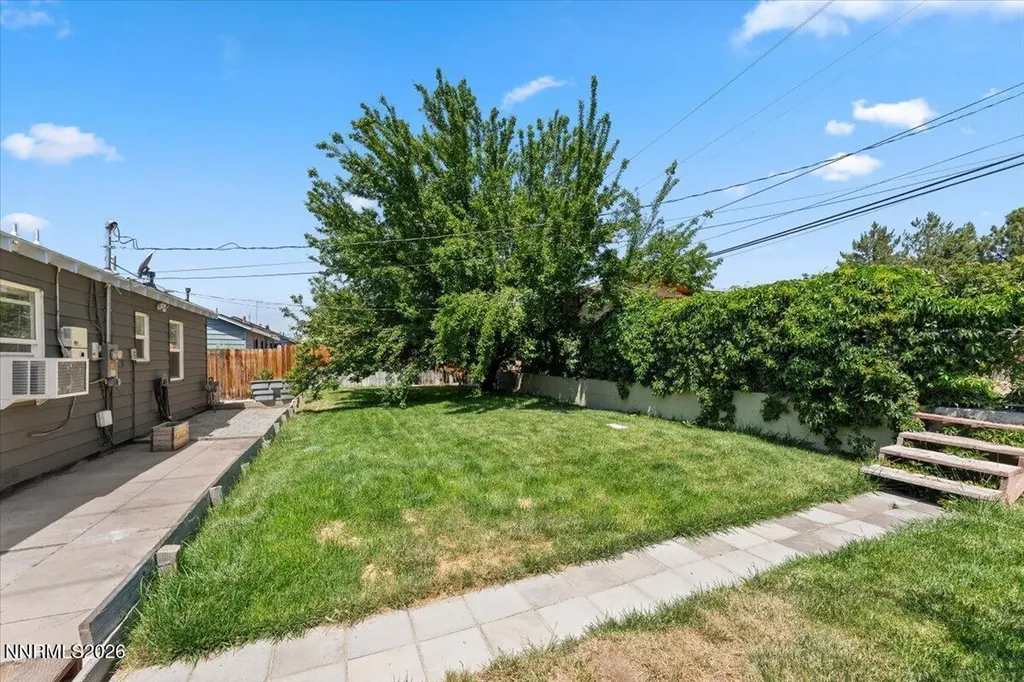 815 Maddux Reno NV 89512