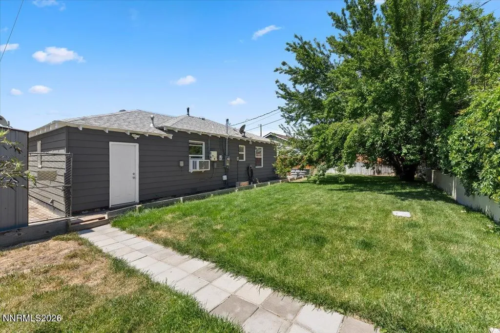 815 Maddux Reno NV 89512