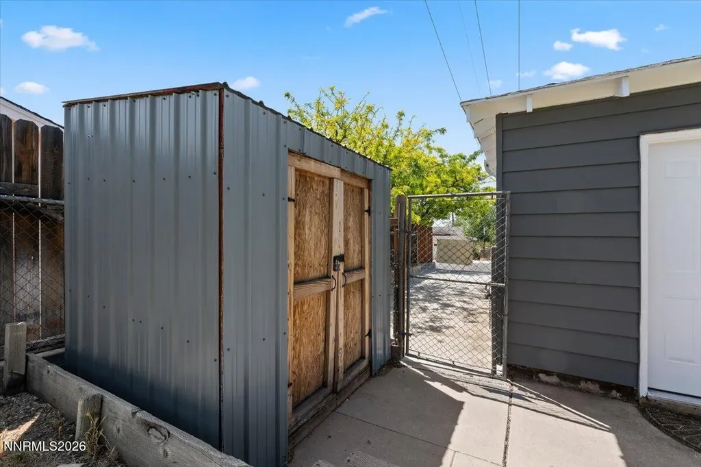 815 Maddux Reno NV 89512