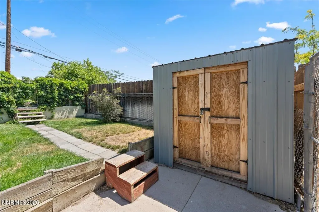 815 Maddux Reno NV 89512