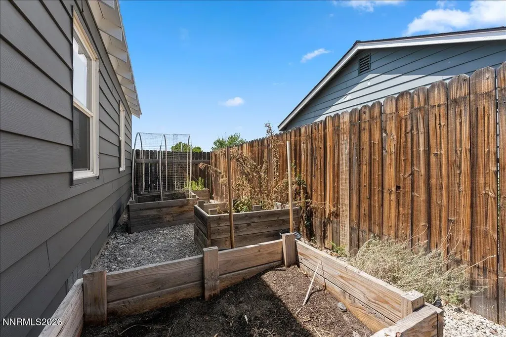 815 Maddux Reno NV 89512