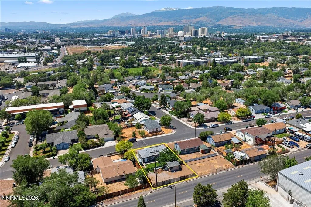 815 Maddux Reno NV 89512