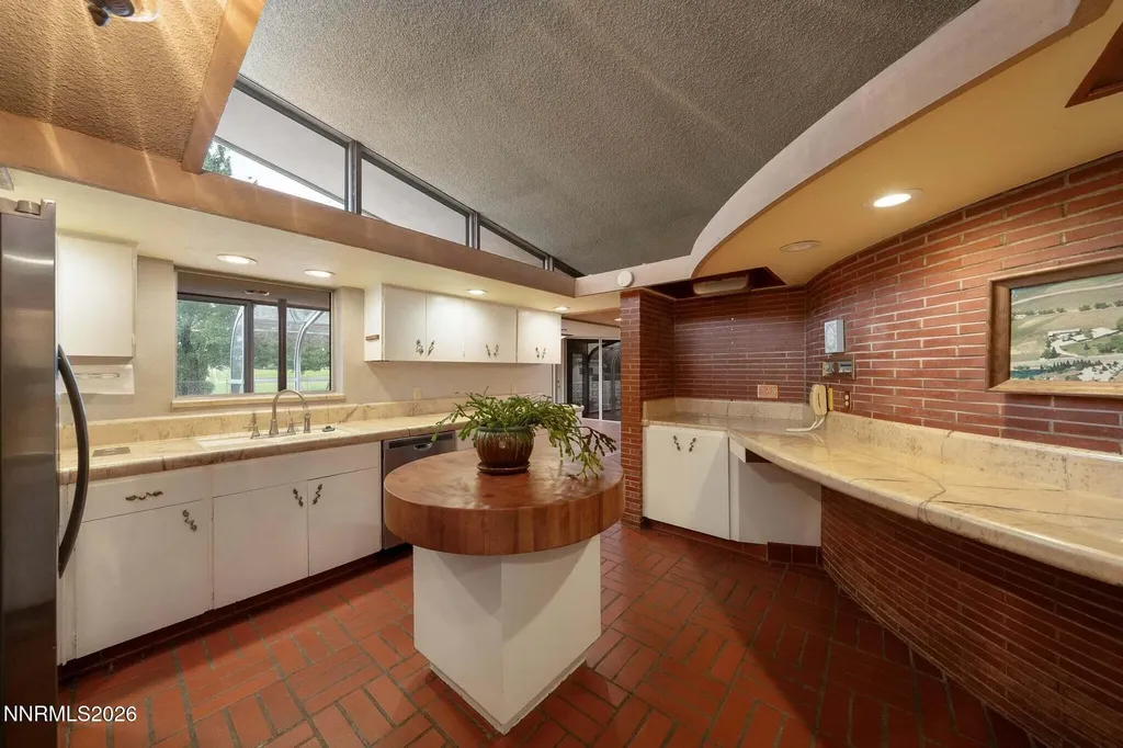 7777 Lakeside Reno NV 89511
