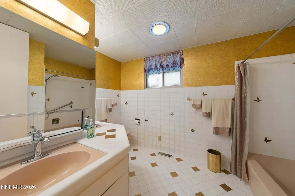 7777 Lakeside Reno NV 89511