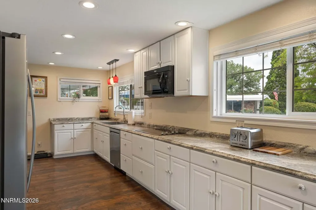 7777 Lakeside Reno NV 89511