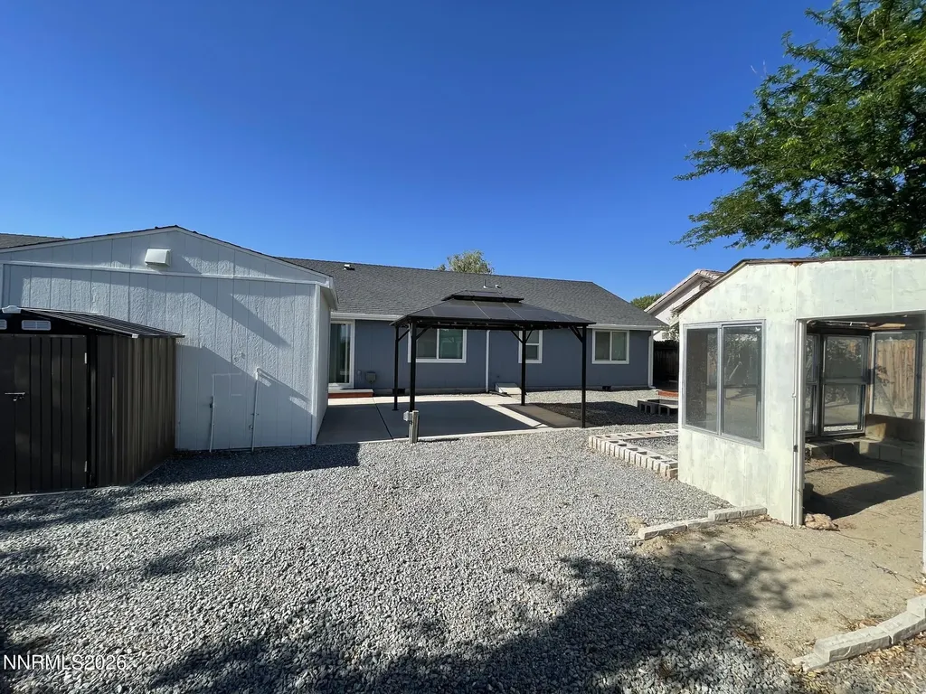 1012 Rose Bud Yerington NV 89447