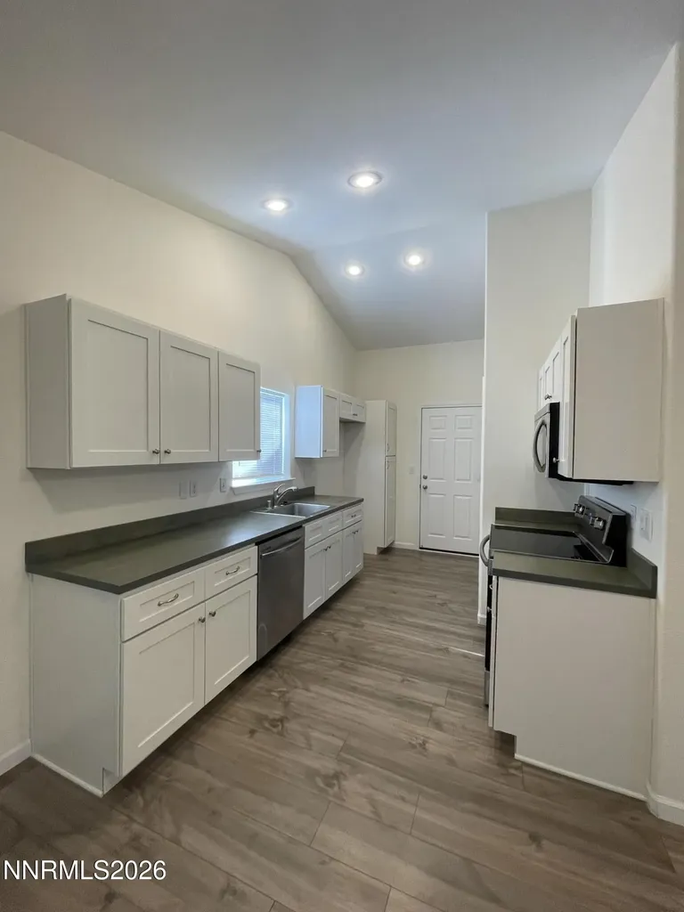 1012 Rose Bud Yerington NV 89447