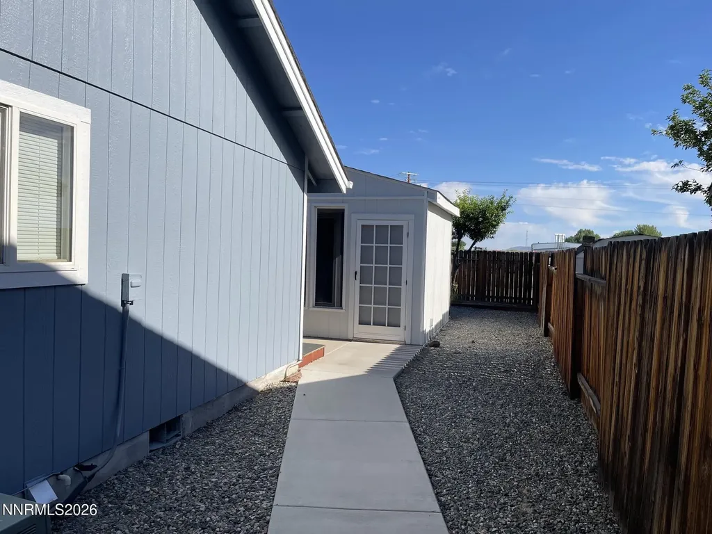 1012 Rose Bud Yerington NV 89447