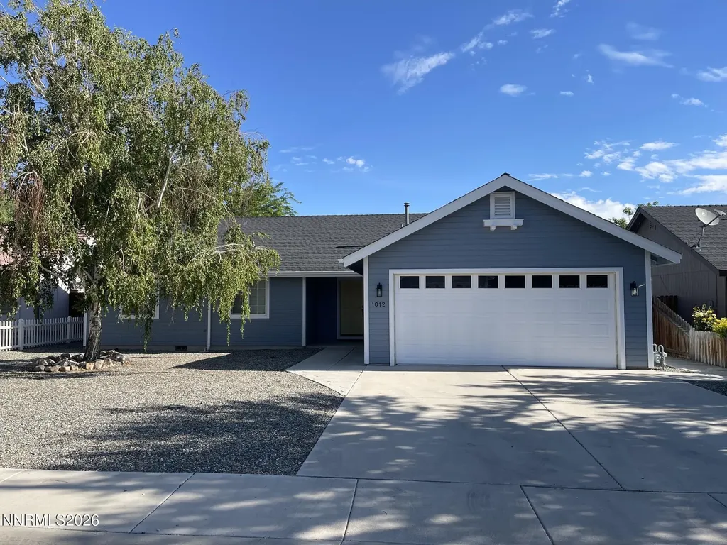 1012 Rose Bud Yerington NV 89447