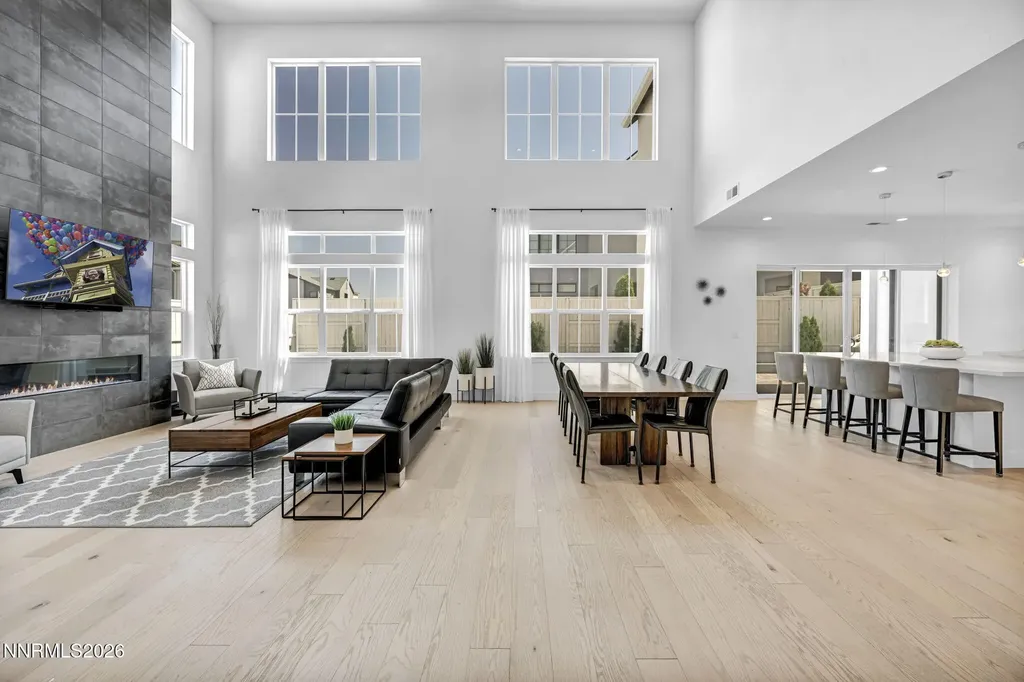 5445 Side Saddle Reno NV 89511