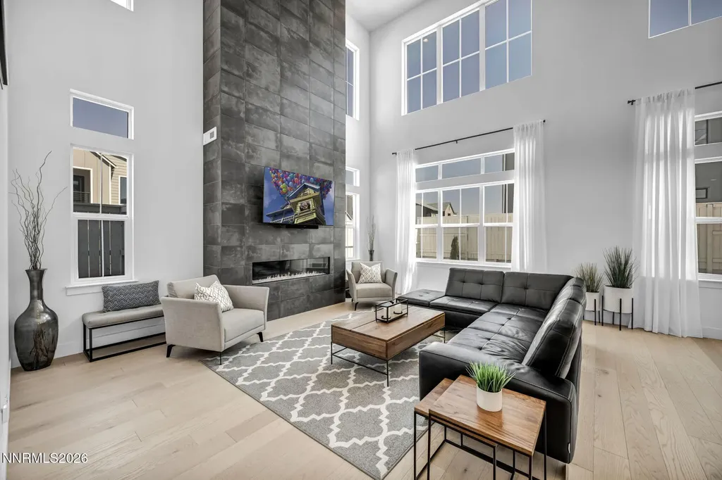 5445 Side Saddle Reno NV 89511