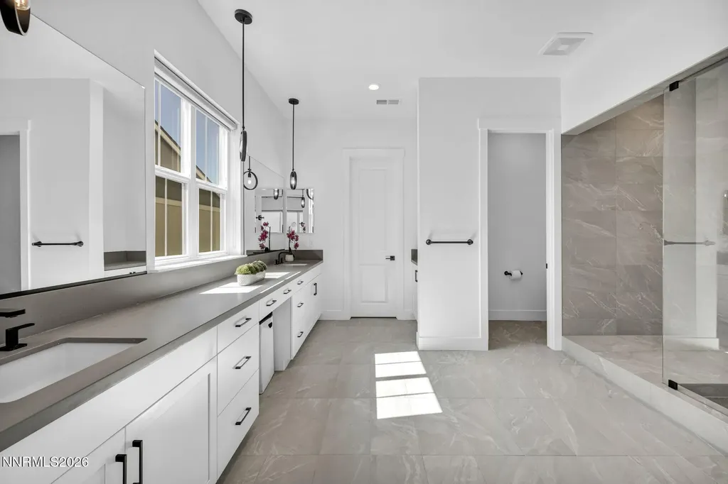 5445 Side Saddle Reno NV 89511
