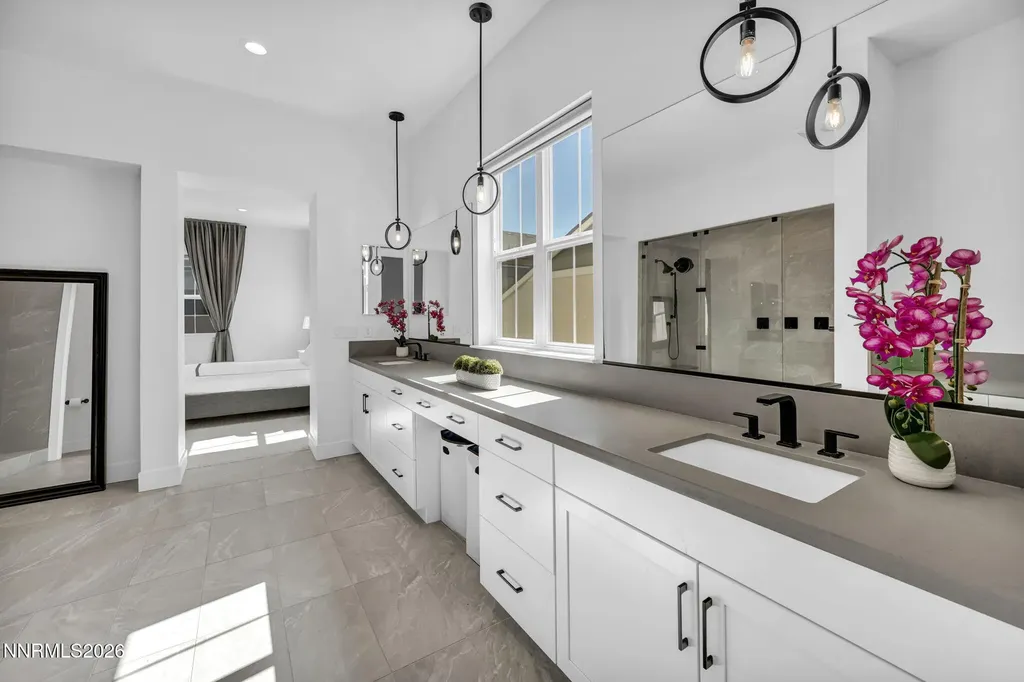 5445 Side Saddle Reno NV 89511