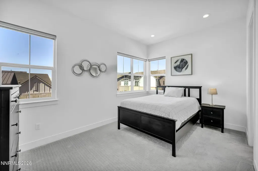 5445 Side Saddle Reno NV 89511