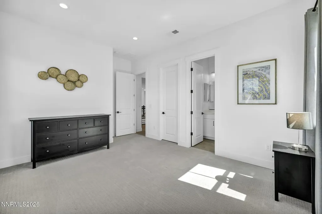 5445 Side Saddle Reno NV 89511