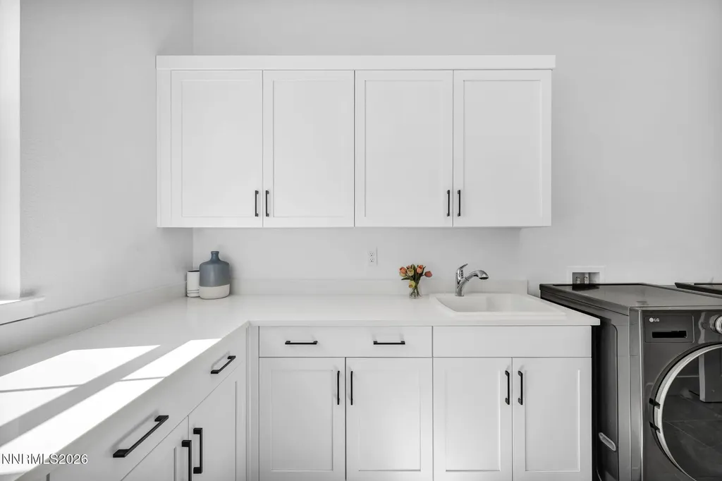5445 Side Saddle Reno NV 89511