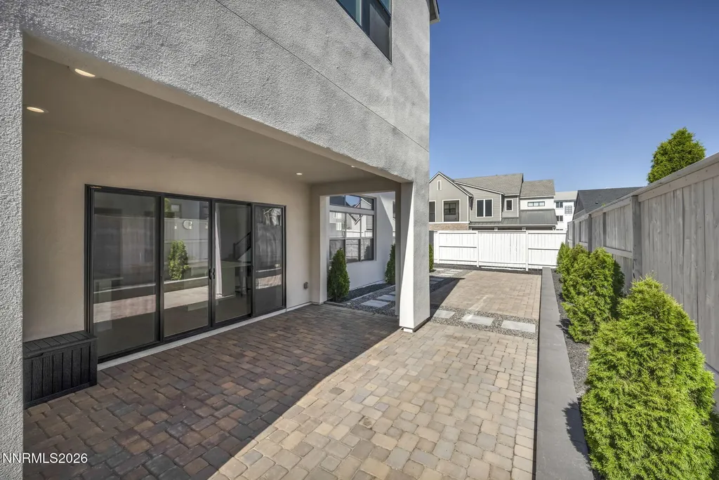 5445 Side Saddle Reno NV 89511