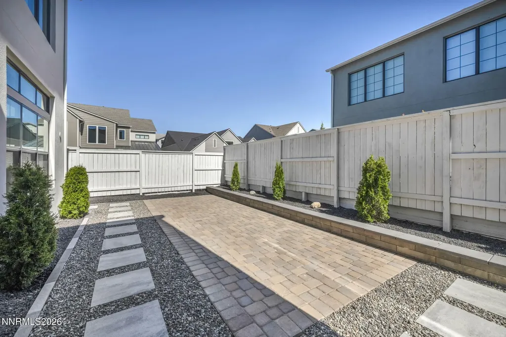 5445 Side Saddle Reno NV 89511