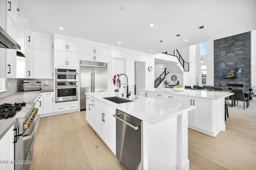 5445 Side Saddle Reno NV 89511