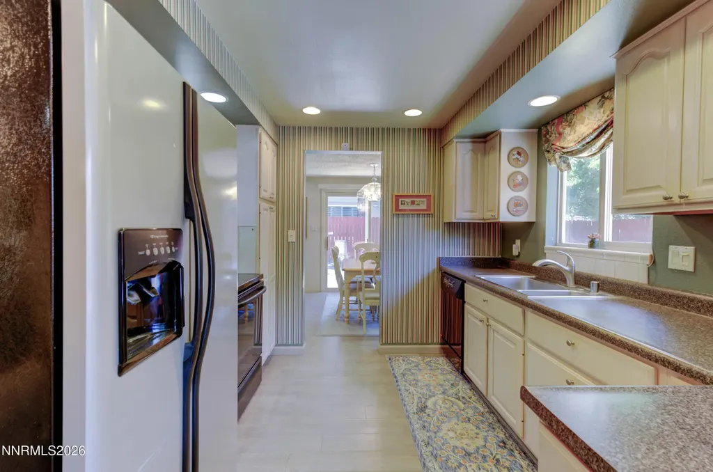 2885 Knight Reno NV 89509