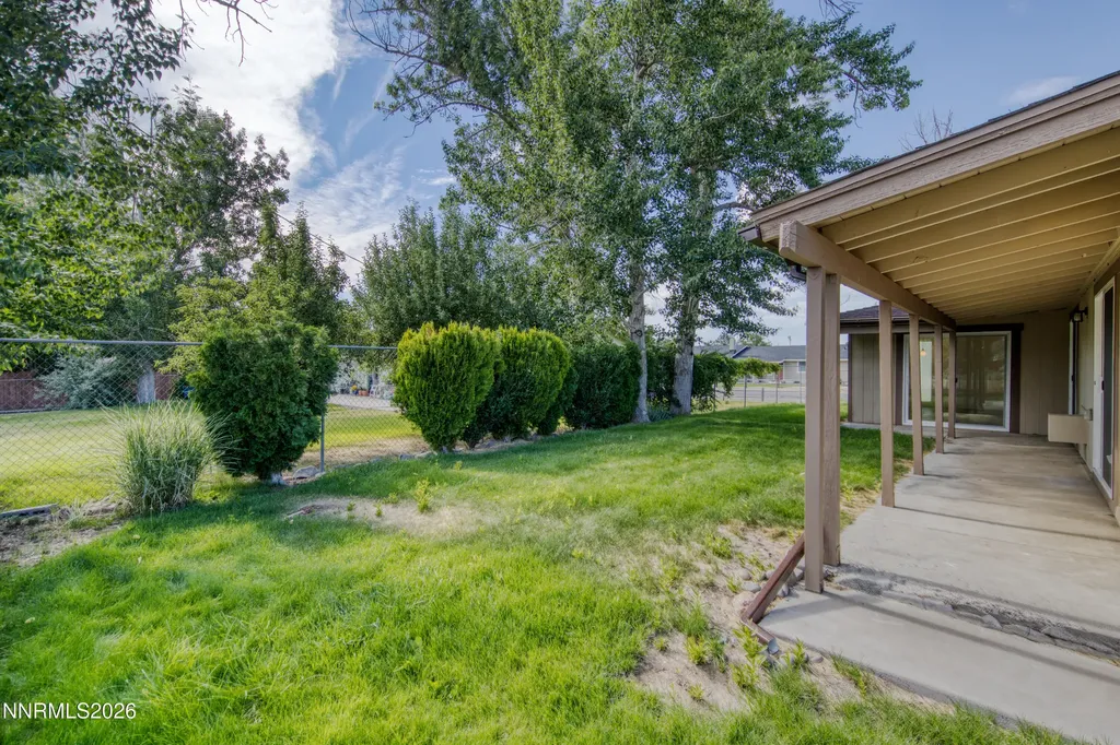 802 Lyell Gardnerville NV 89460