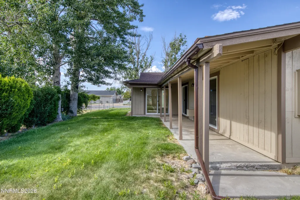 802 Lyell Gardnerville NV 89460