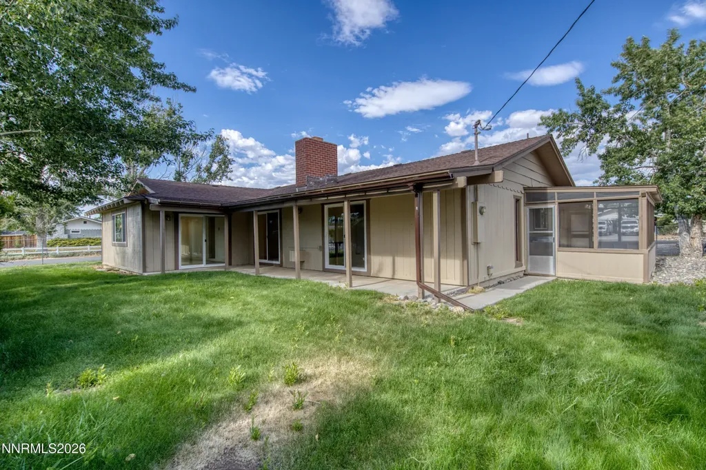 802 Lyell Gardnerville NV 89460