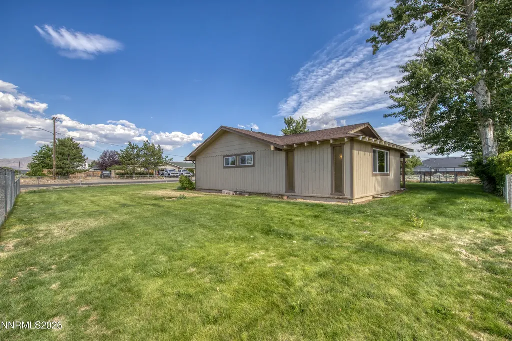 802 Lyell Gardnerville NV 89460