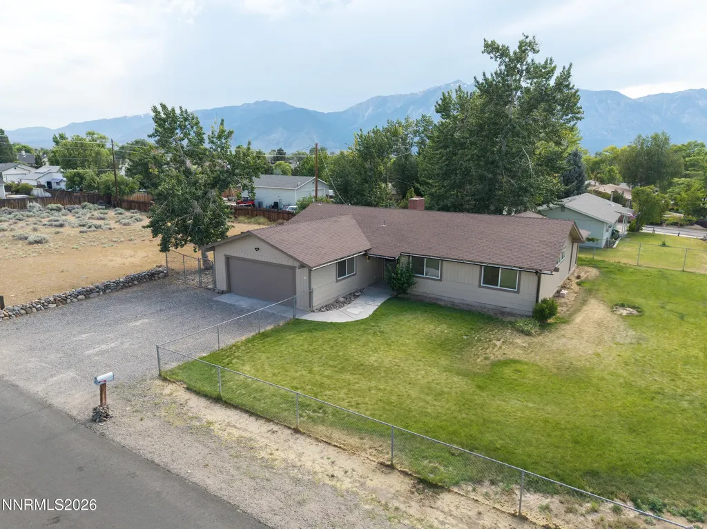 802 Lyell Gardnerville NV 89460
