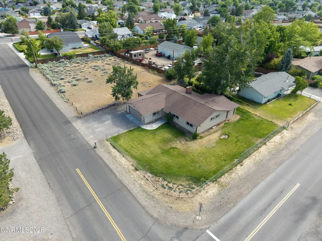 802 Lyell Gardnerville NV 89460