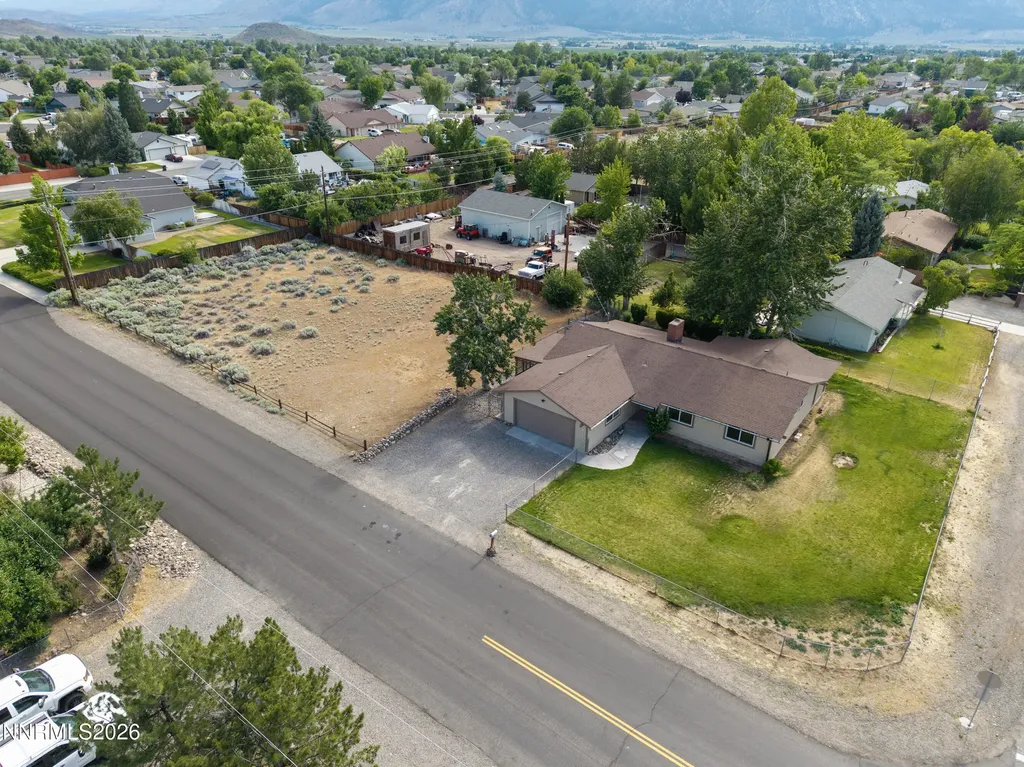 802 Lyell Gardnerville NV 89460