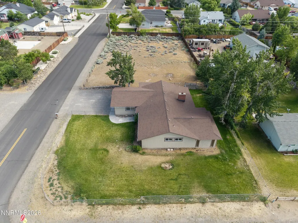802 Lyell Gardnerville NV 89460