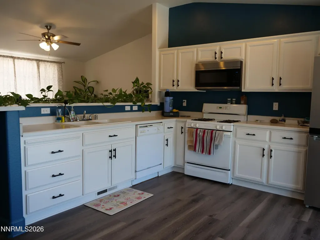604 Jennys Fernley NV 89408