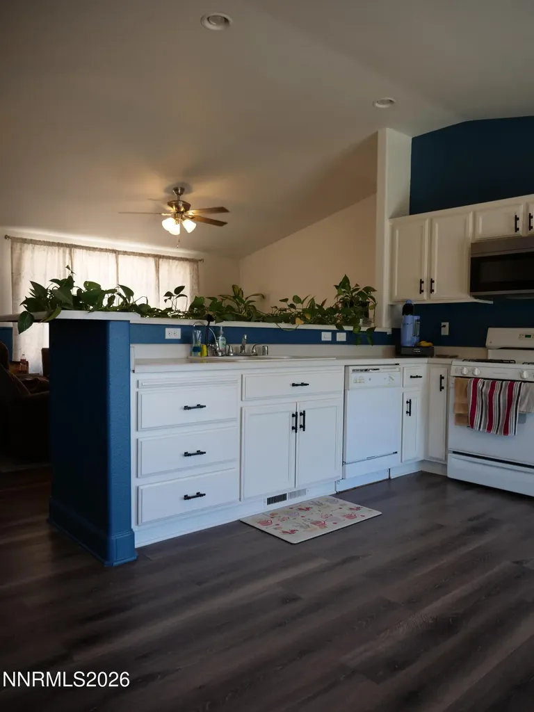 604 Jennys Fernley NV 89408