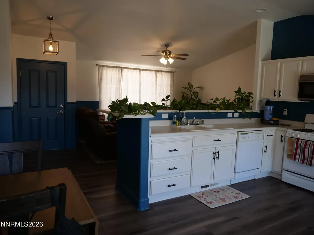 604 Jennys Fernley NV 89408