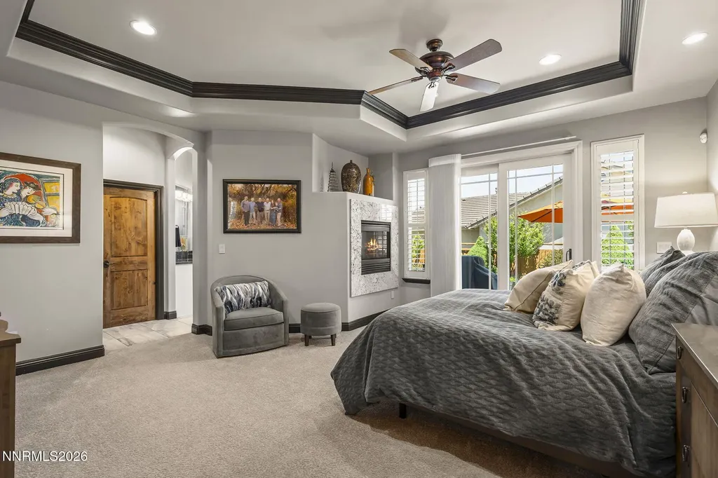 6389 Rey Del Sierra Sparks NV 89436