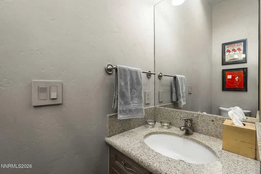 6389 Rey Del Sierra Sparks NV 89436