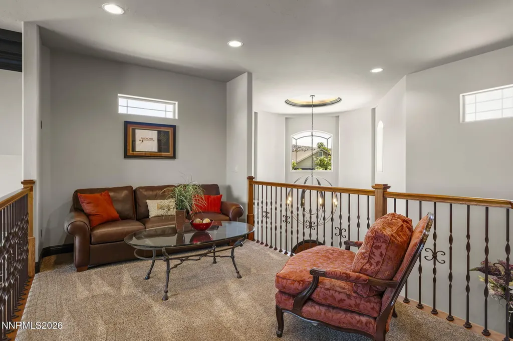 6389 Rey Del Sierra Sparks NV 89436
