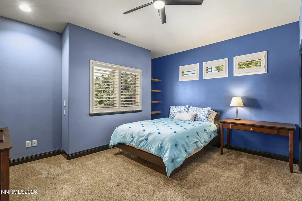 6389 Rey Del Sierra Sparks NV 89436