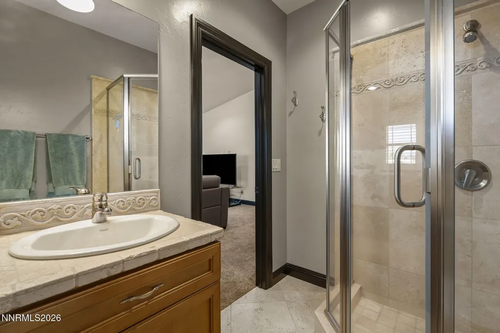 6389 Rey Del Sierra Sparks NV 89436