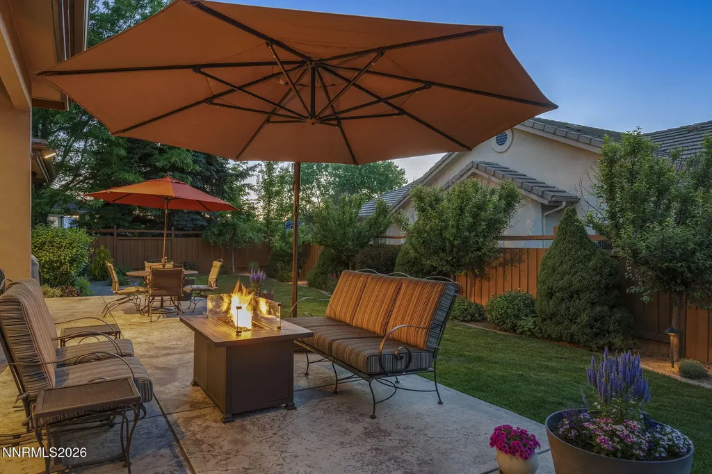 6389 Rey Del Sierra Sparks NV 89436